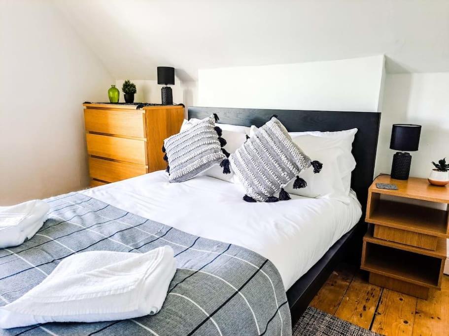 3 Bed Flat Near To Cardiff And Cardiff Bay Leilighet Eksteriør bilde