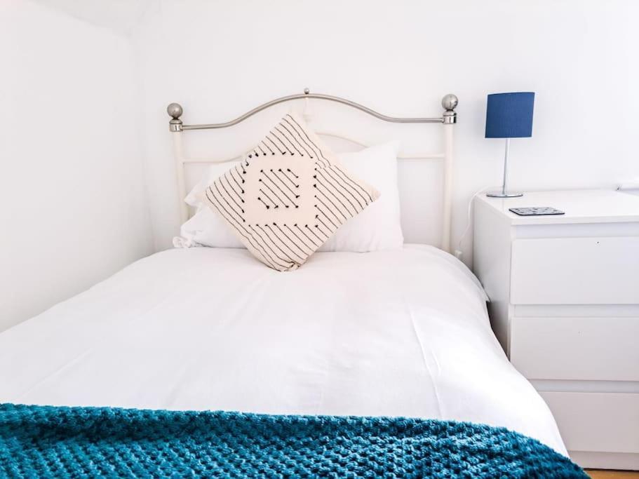 3 Bed Flat Near To Cardiff And Cardiff Bay Leilighet Eksteriør bilde